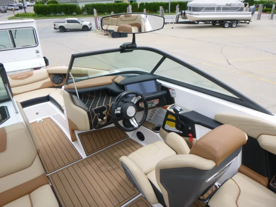 2019-nautique-gs20-140240-image5.webp
