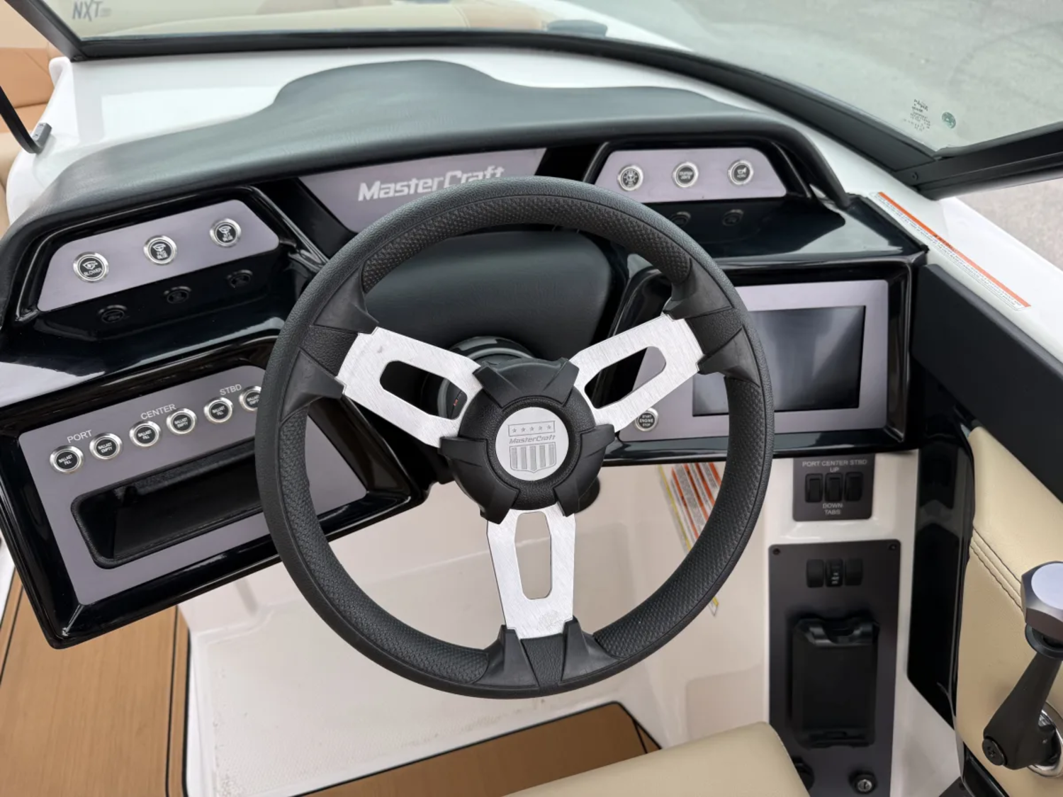 2024 20' MasterCrat NXT20 Bowride