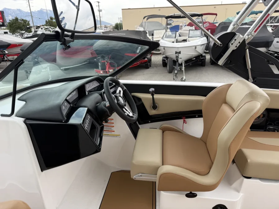 2024-mastercraft-nxt20-140260-image17.webp