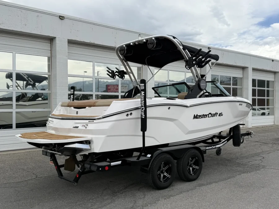 2024-mastercraft-nxt20-140260-image2.webp