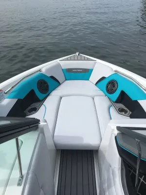 2018-nautique-super-air-nautique-210-140261-image3.webp