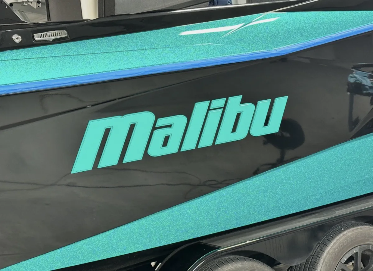 2023 Malibu 26 LSV loaded supercharged 60 hours
