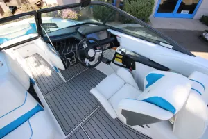 2019-nautique-gs22-140267-image5.webp