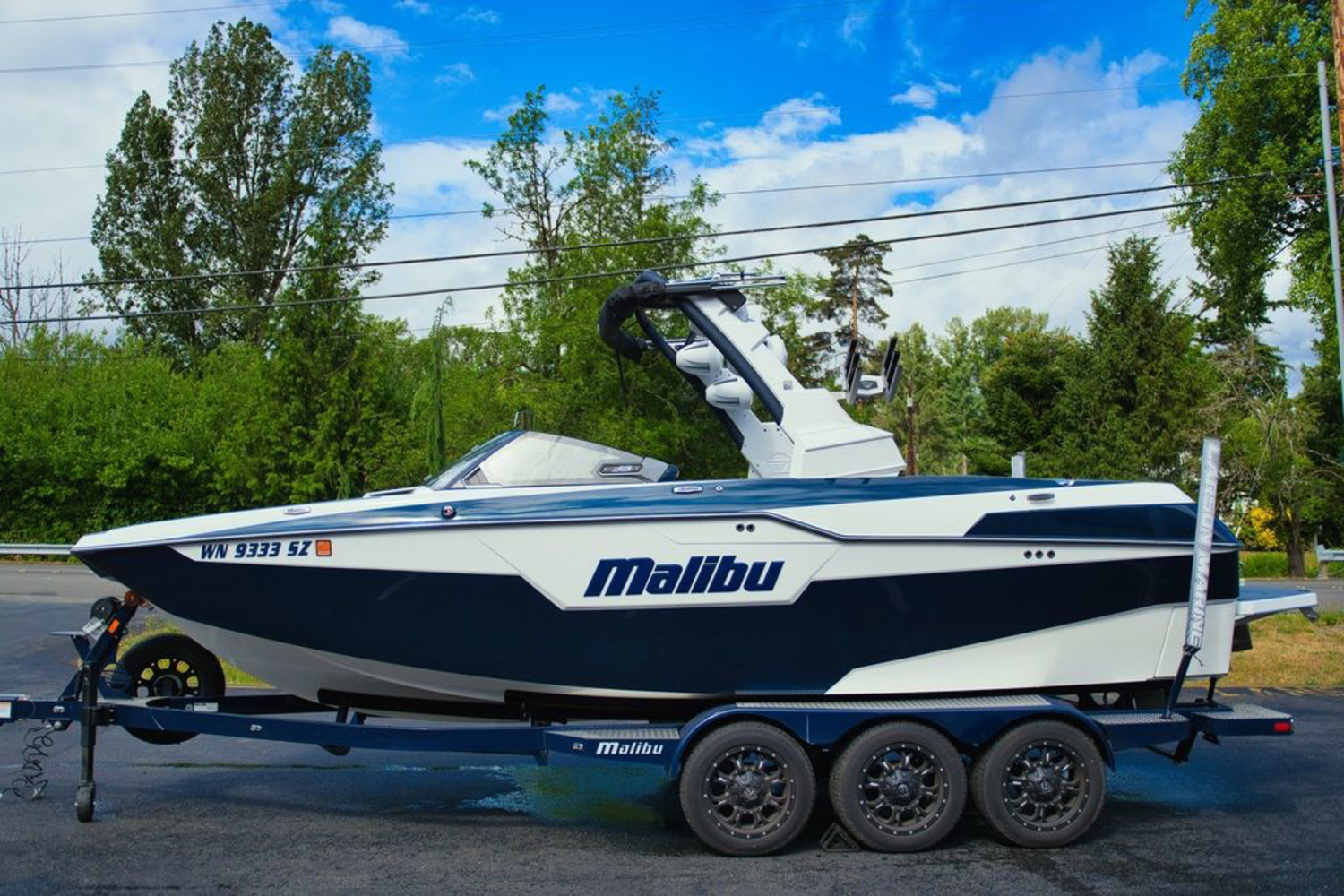 2022 Malibu Boats M240