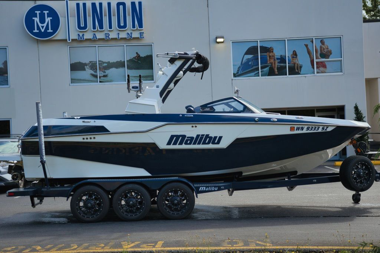 2022 Malibu Boats M240