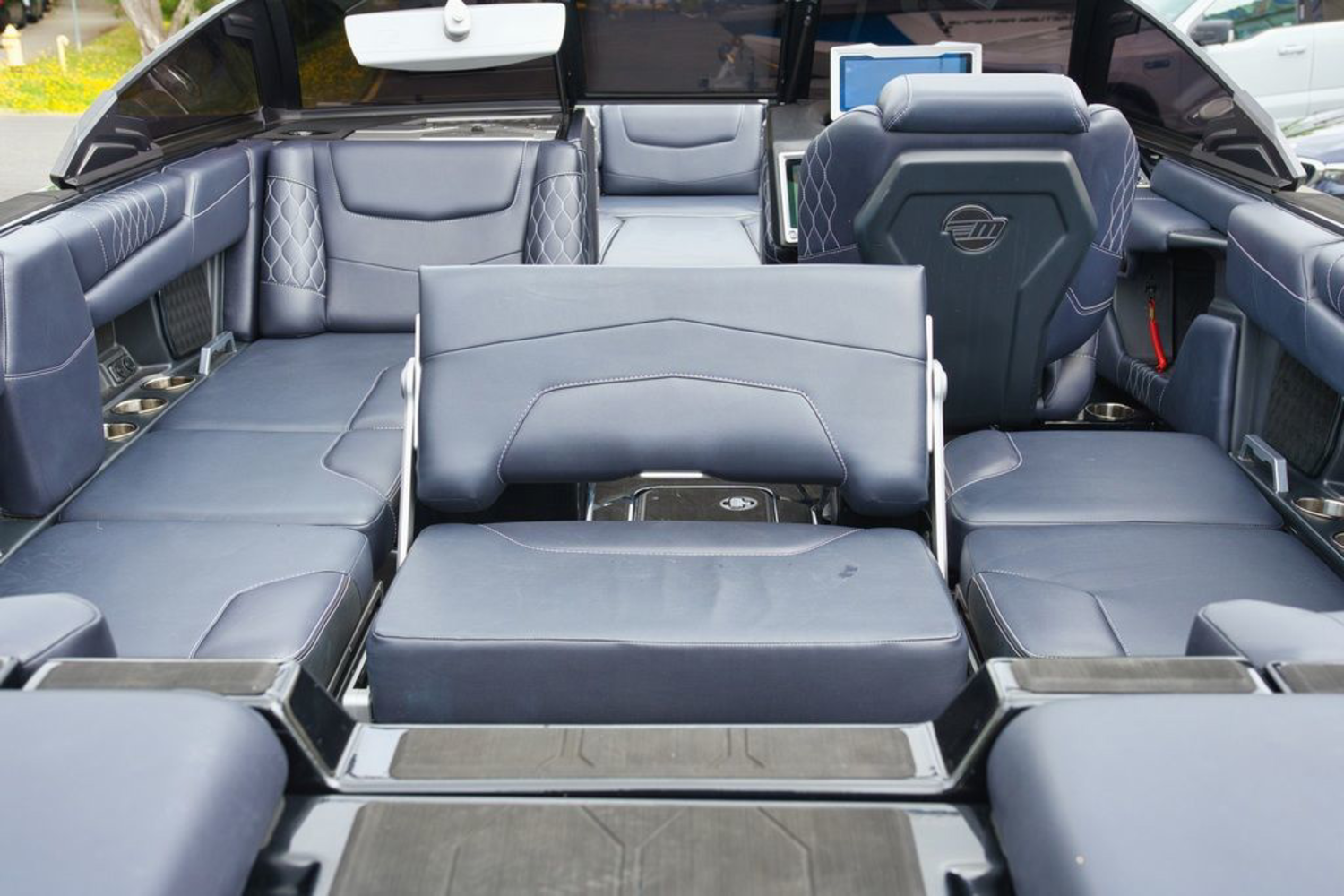 2024 Malibu Boats M220