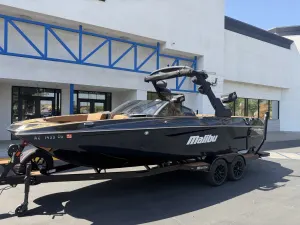 2022-malibu-wakesetter-24-mxz-140286-image2