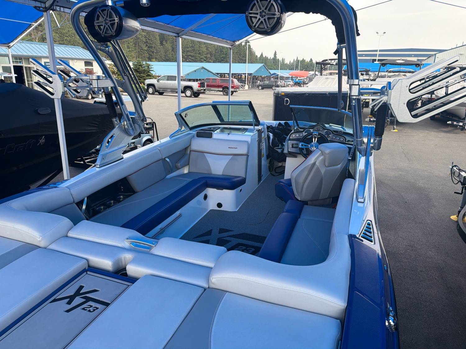 2017 Mastercraft XT23