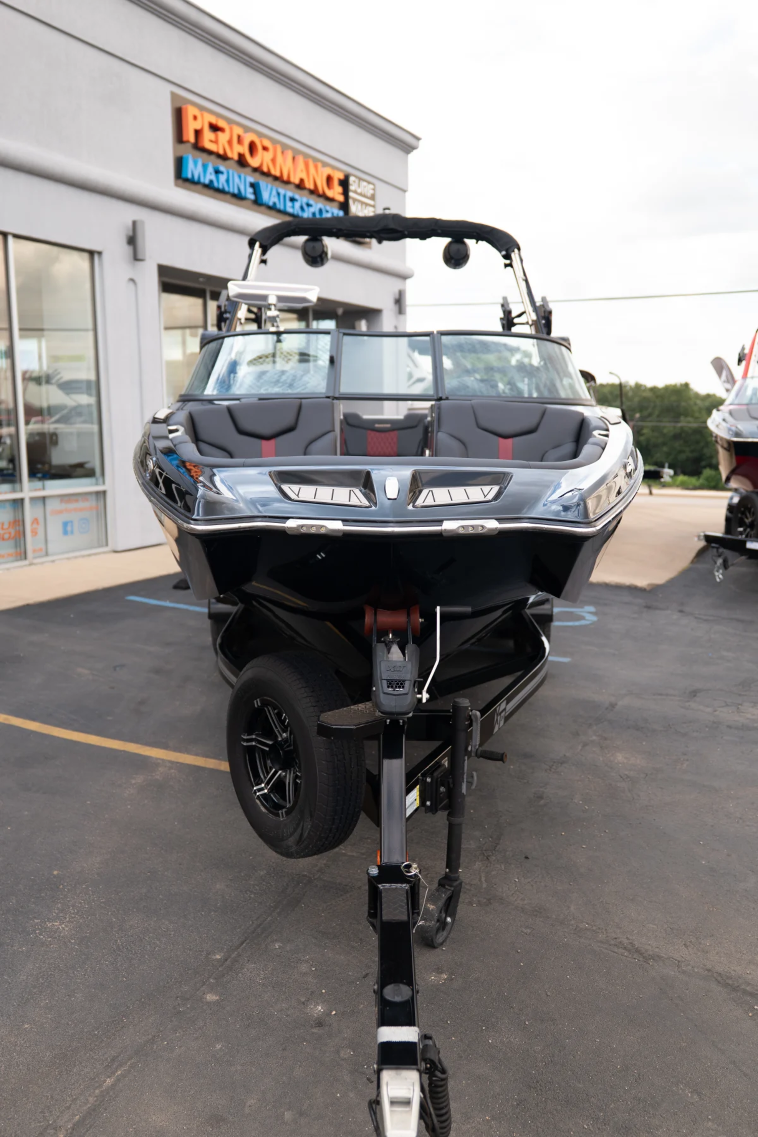 2022 MASTERCRAFT XT24 1 OWNER SERVICED 265HRS CALL US TODAY