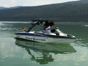 2009-malibu-wakesetter-vlx-141727-image0.webp