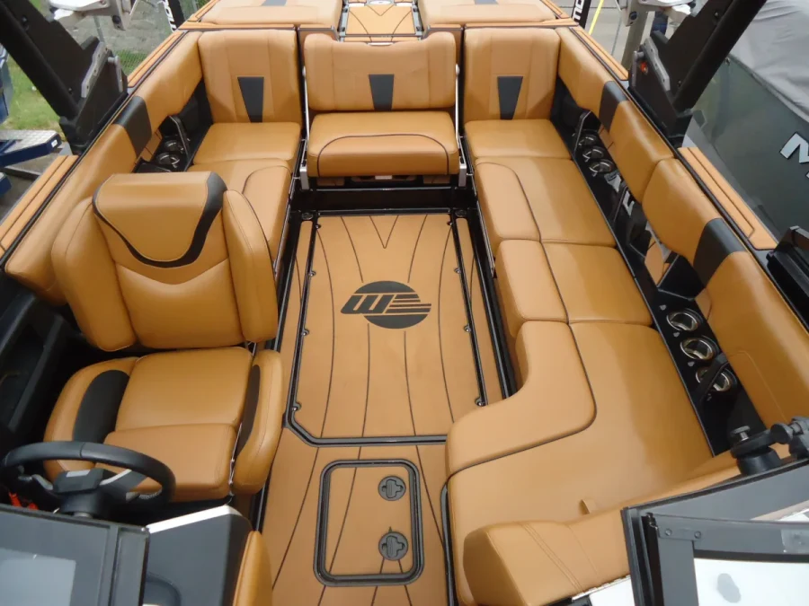 2022-malibu-wakesetter-23-lsv-141732-image1.webp