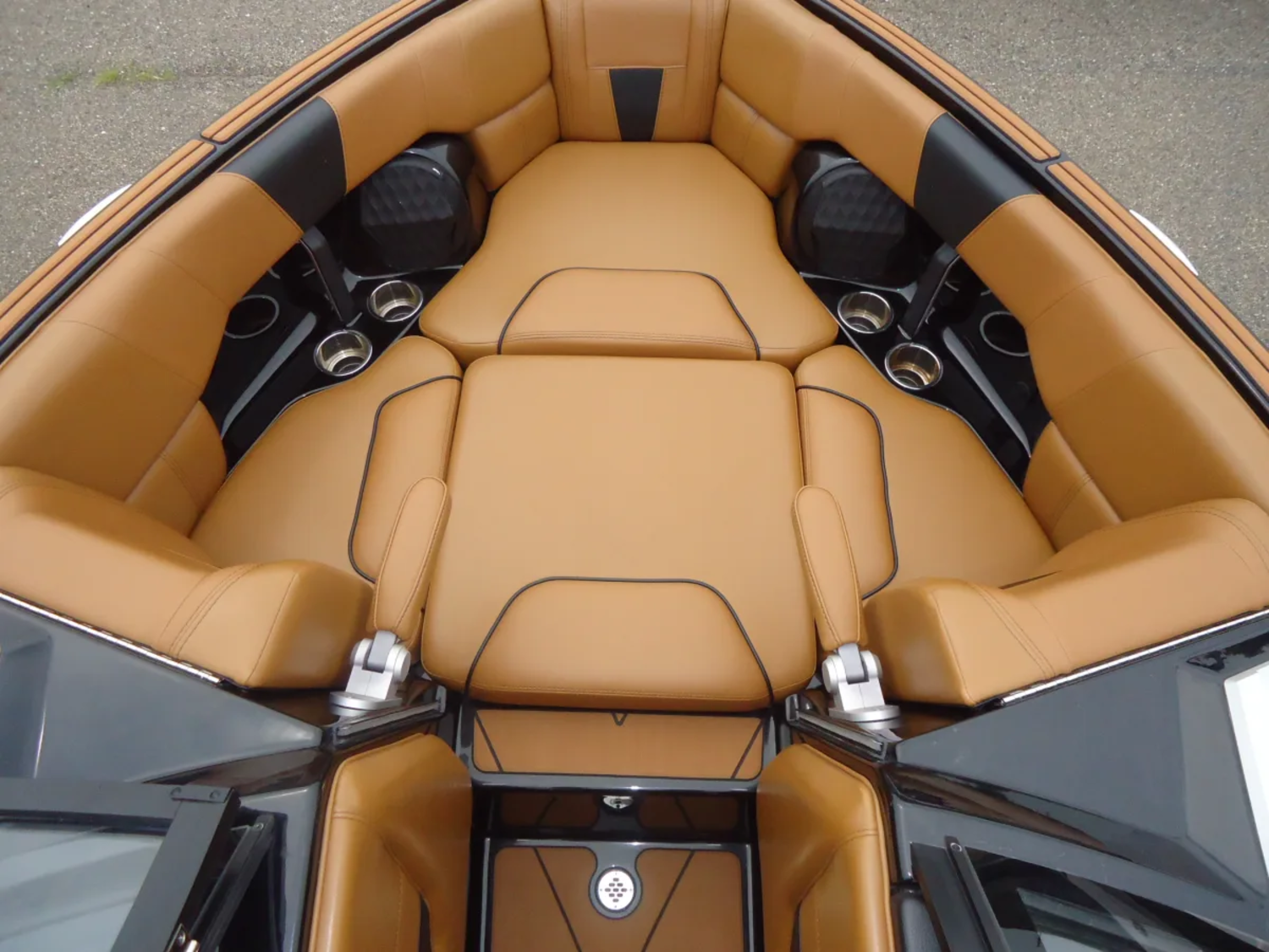 2022 Malibu 23 LSV