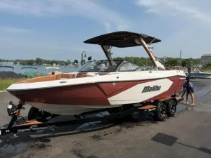 2026-malibu-wakesetter-23-lsv-141769-image0.webp