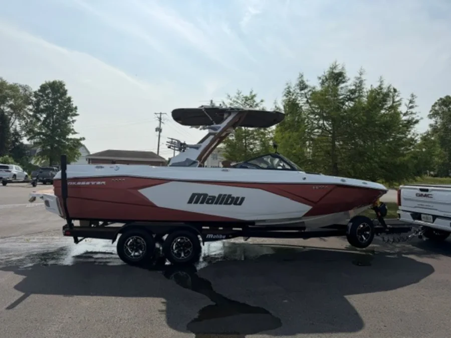2026-malibu-wakesetter-23-lsv-141769-image3.webp