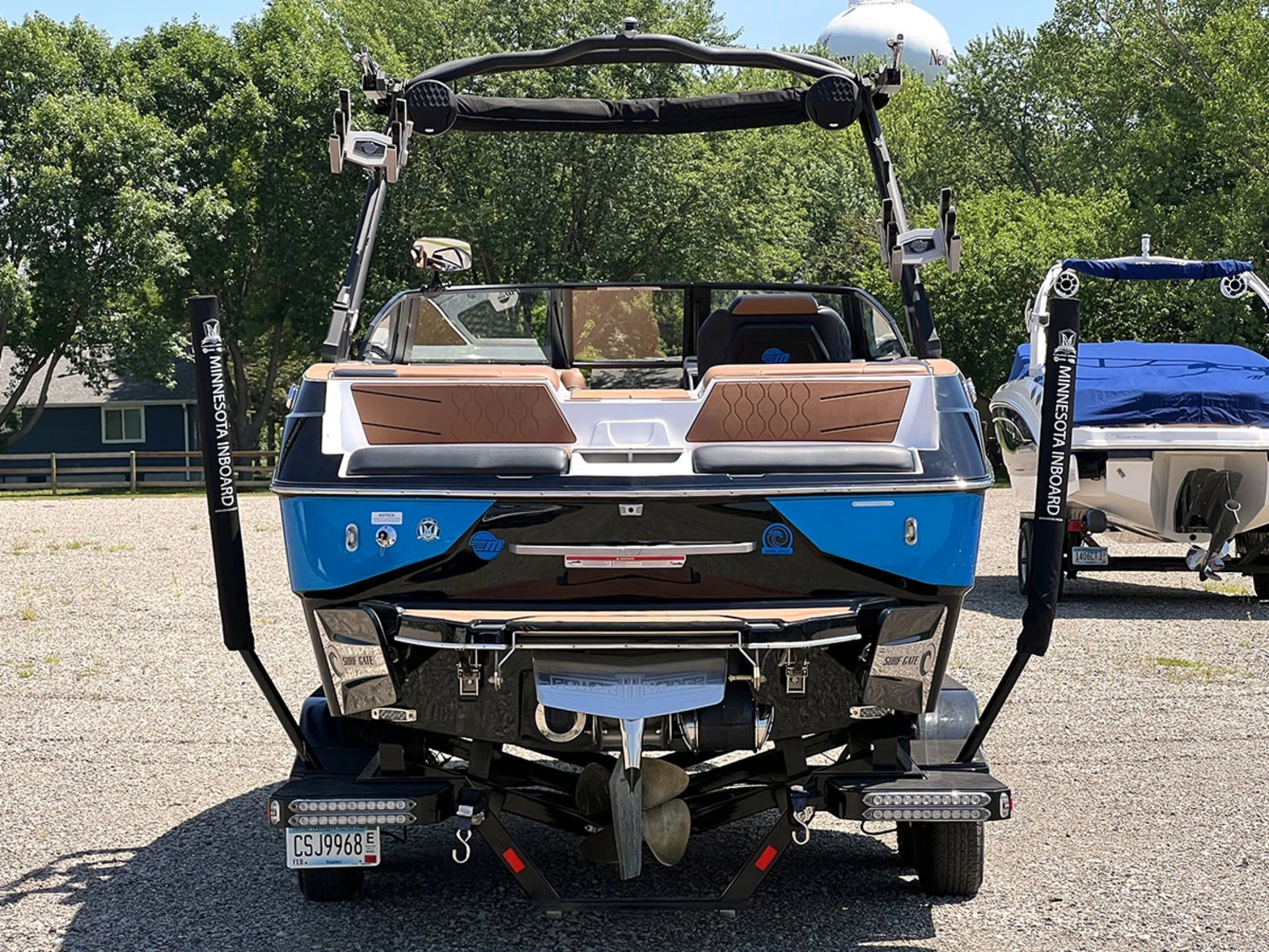 2023 Malibu M220
