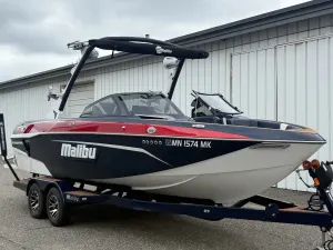 2023-malibu-wakesetter-23-lsv-141772-image0.webp