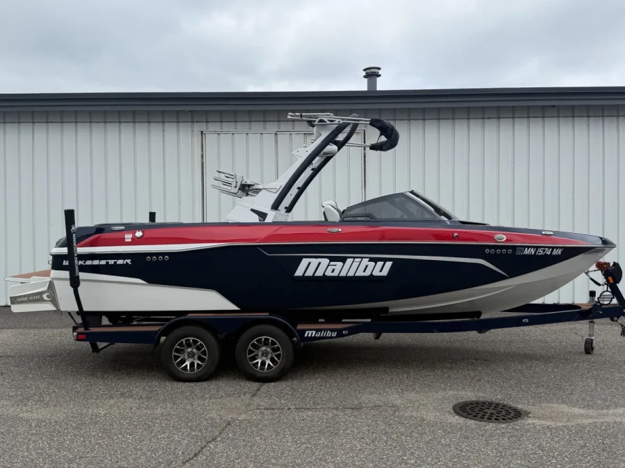 2023-malibu-wakesetter-23-lsv-141772-image2.webp