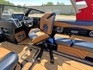 2023-malibu-wakesetter-23-lsv-141773-image9.webp