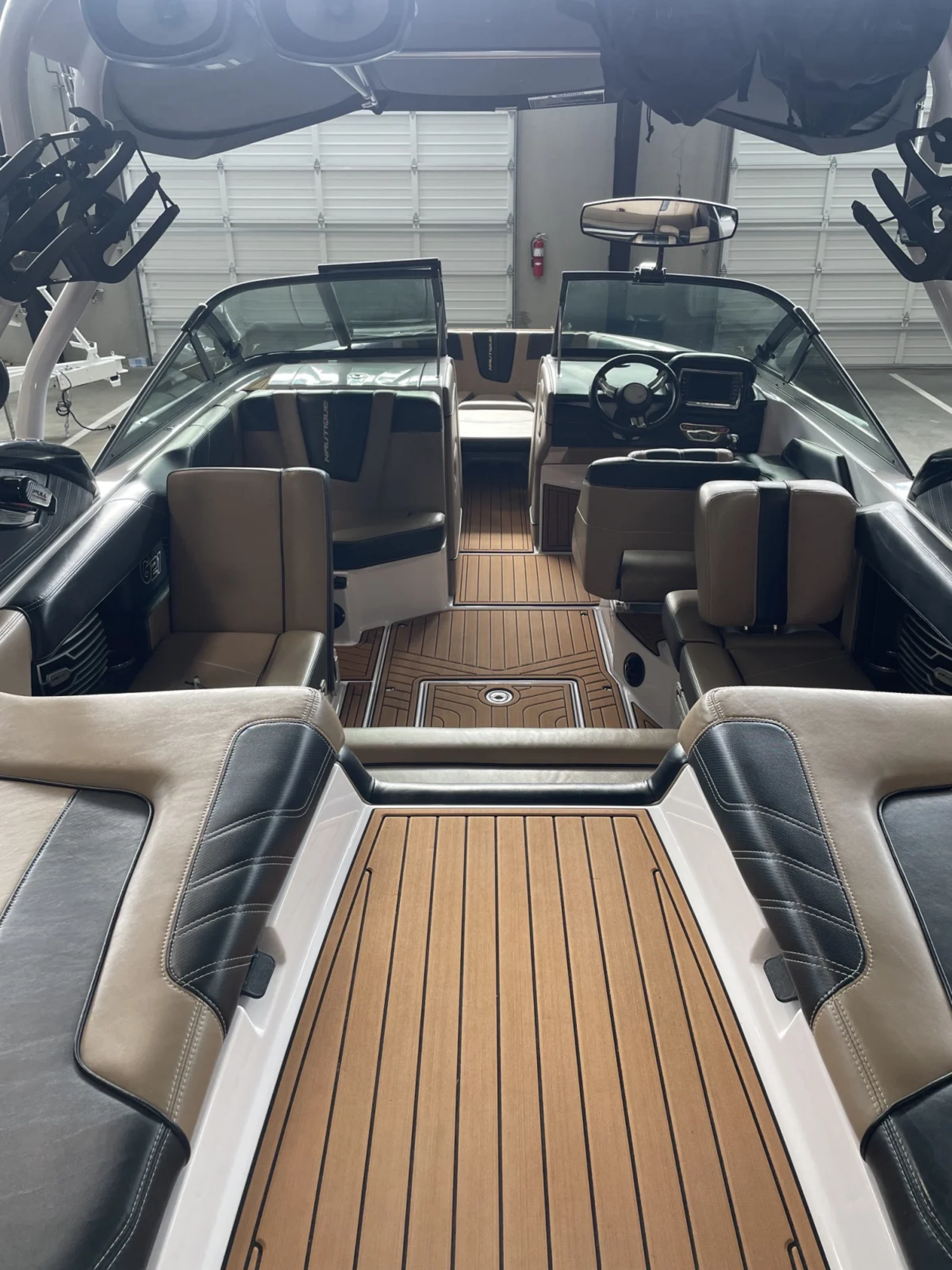 2015 Nautique G21