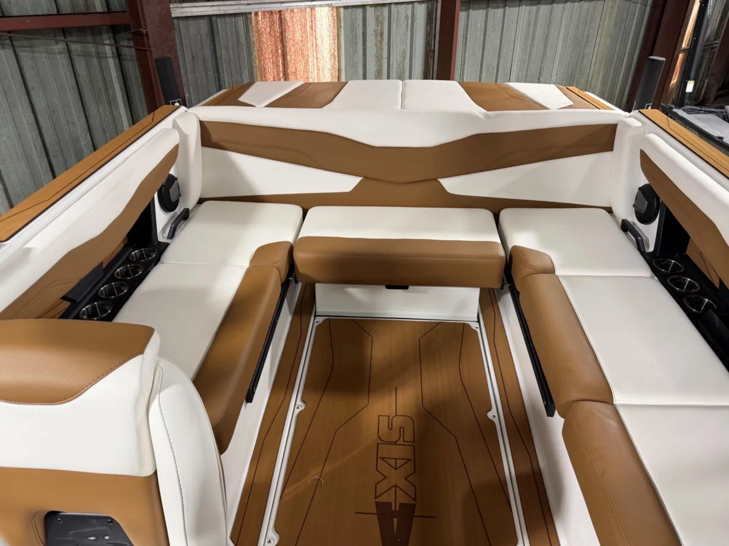 2026 Axis T220