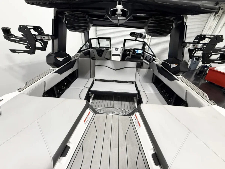 2026-nautique-s23-141791-image4.webp
