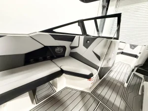 2026-nautique-s23-141791-image8.webp