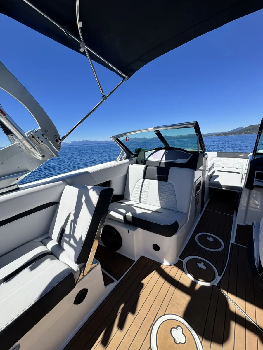 2021-mastercraft-x24-141813-image6.webp