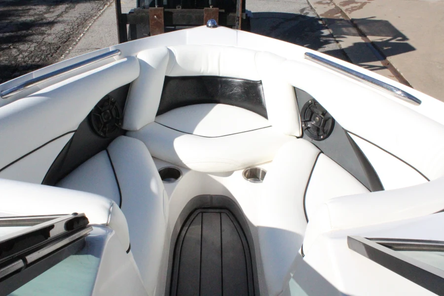 2009-moomba-outback-v-141830-image16