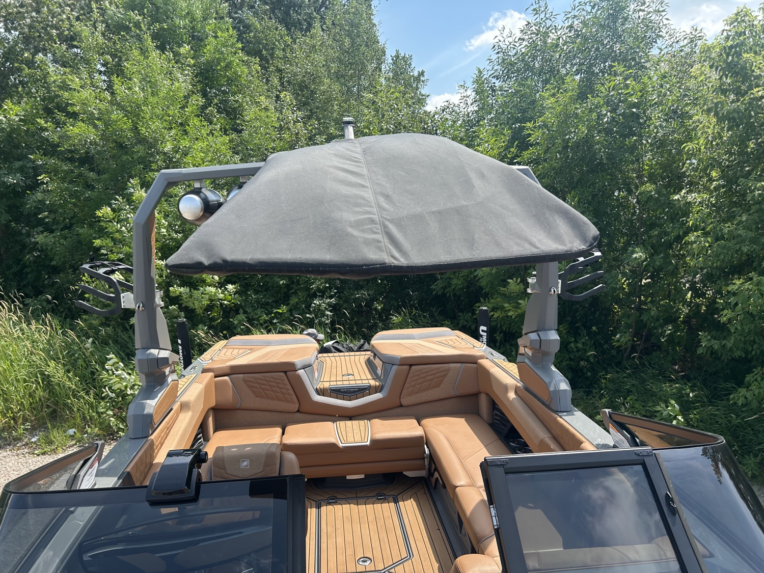 2022 Nautique G23