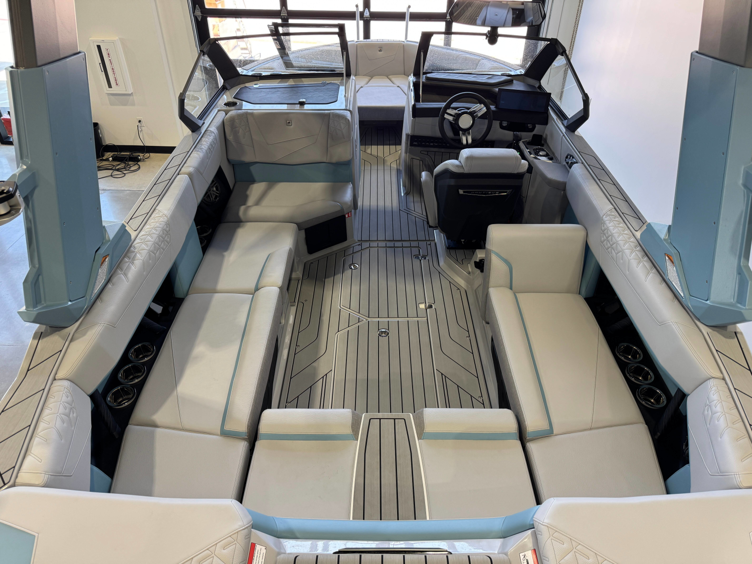 2027 Nautique Super Air Nautique S23