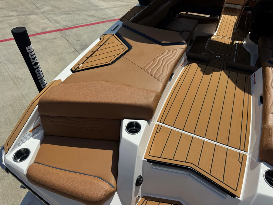 2027-nautique-g23-141842-image10