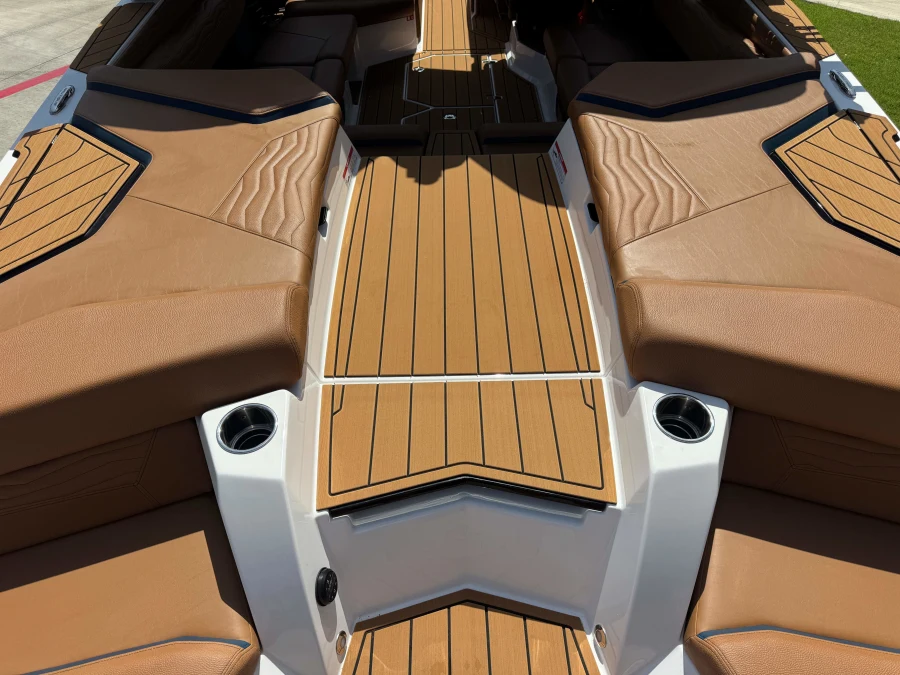 2027-nautique-g23-141842-image8