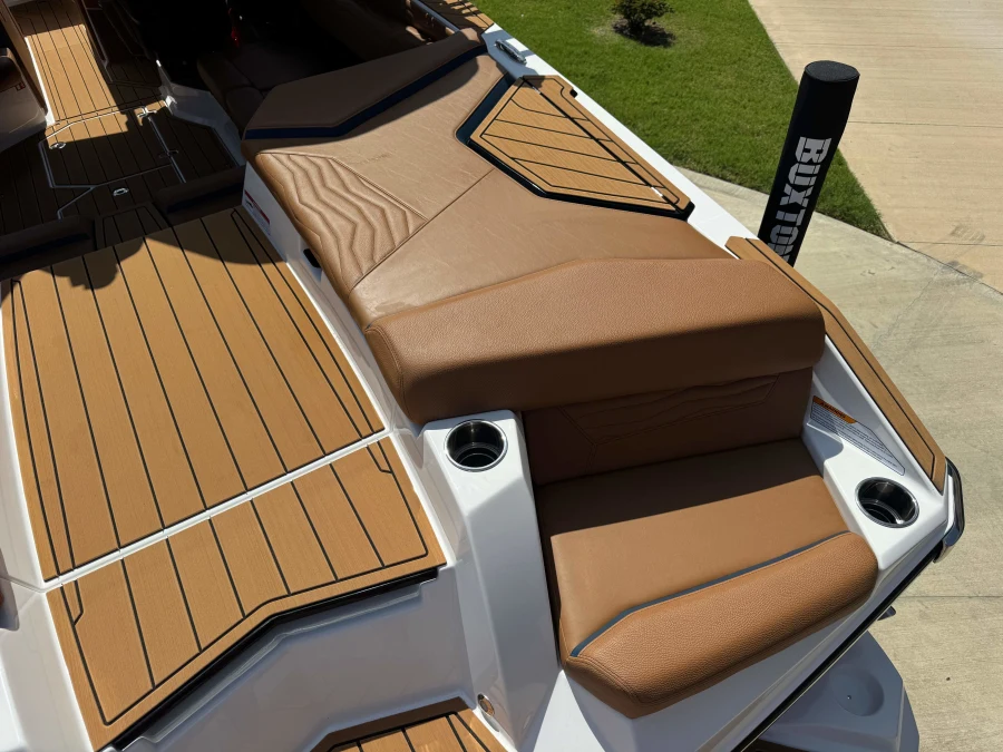 2027-nautique-g23-141842-image9