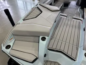 2026-nautique-g23-141843-image12