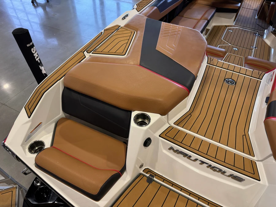 2023-nautique-g23-141844-image12