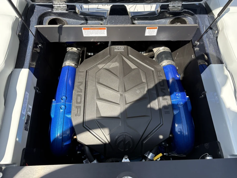 2027-mastercraft-xt20-141865-image17