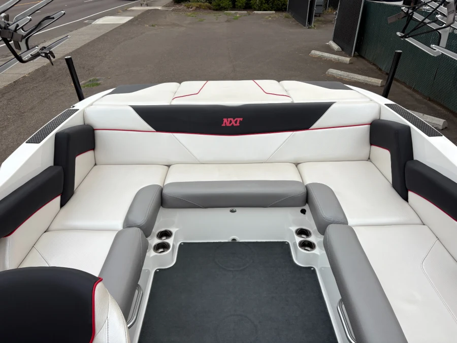 2018-mastercraft-nxt22-141867-image14