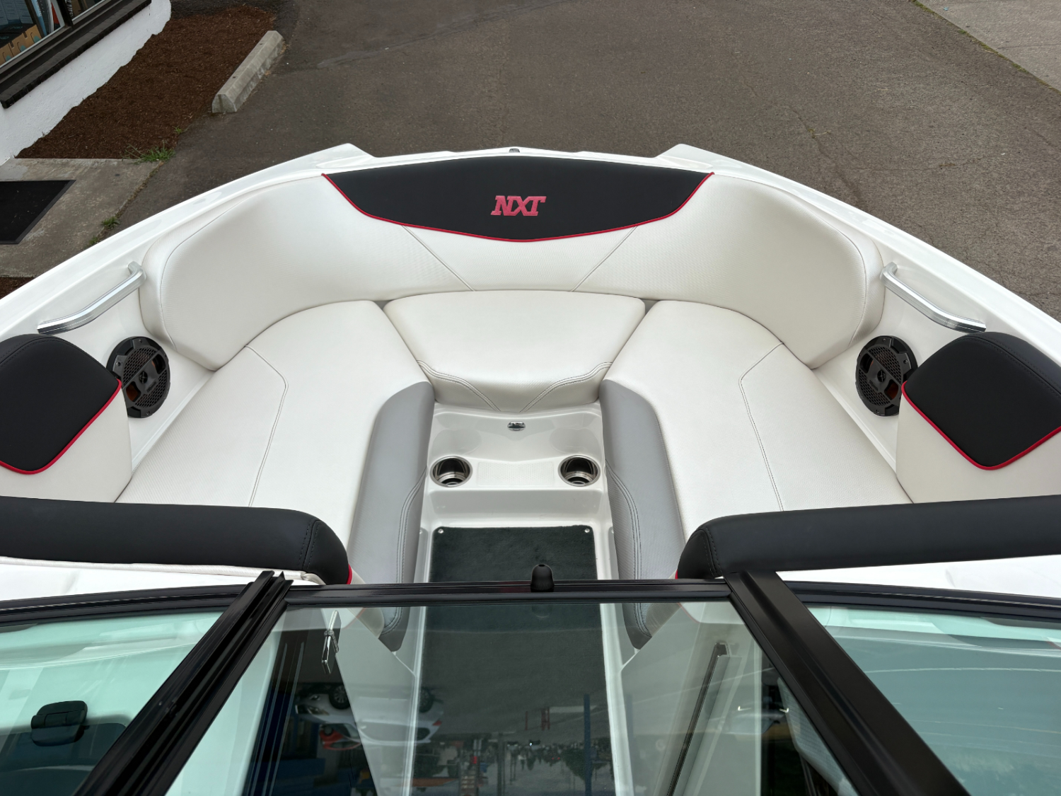 2018 MasterCraft NXT 22