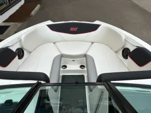 2018-mastercraft-nxt22-141867-image16