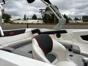 2018-mastercraft-nxt22-141867-image17