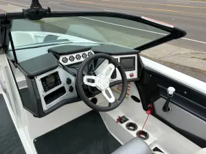 2018-mastercraft-nxt22-141867-image9