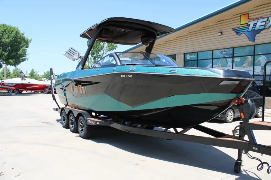 2026-malibu-wakesetter-25-lsv-141889-image1.webp