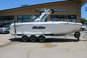 2026-malibu-wakesetter-25-lsv-141890-image0.webp