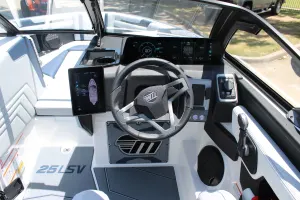 2026-malibu-wakesetter-25-lsv-141890-image11.webp
