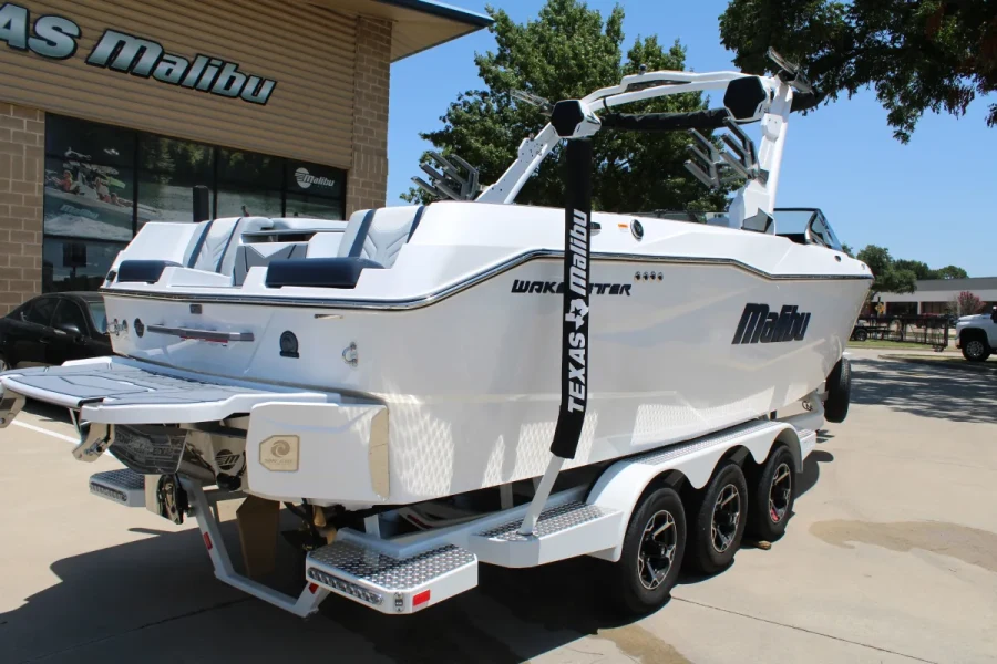 2026-malibu-wakesetter-25-lsv-141890-image6.webp