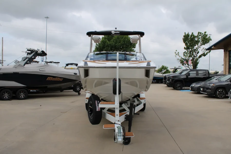 2026-malibu-m230-141892-image2.webp