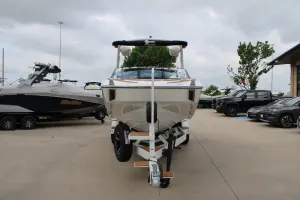 2026-malibu-m230-141892-image2.webp