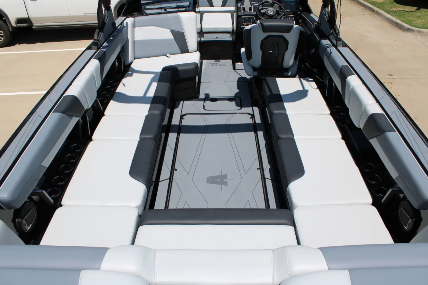 2026 Axis T250