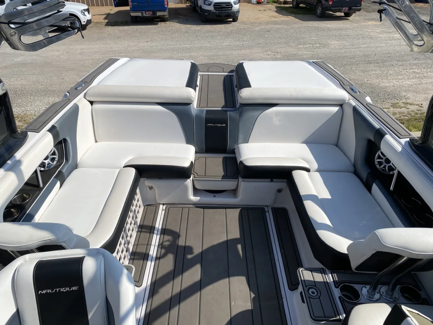 2010 Nautique Super Air Nautique 230 TE