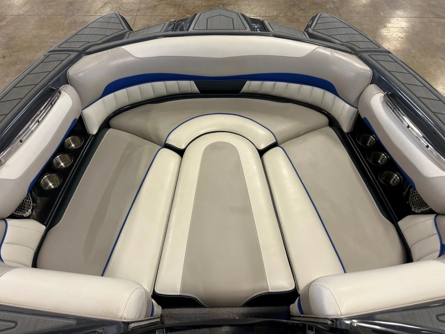 2014 MALIBU 22 MXZ